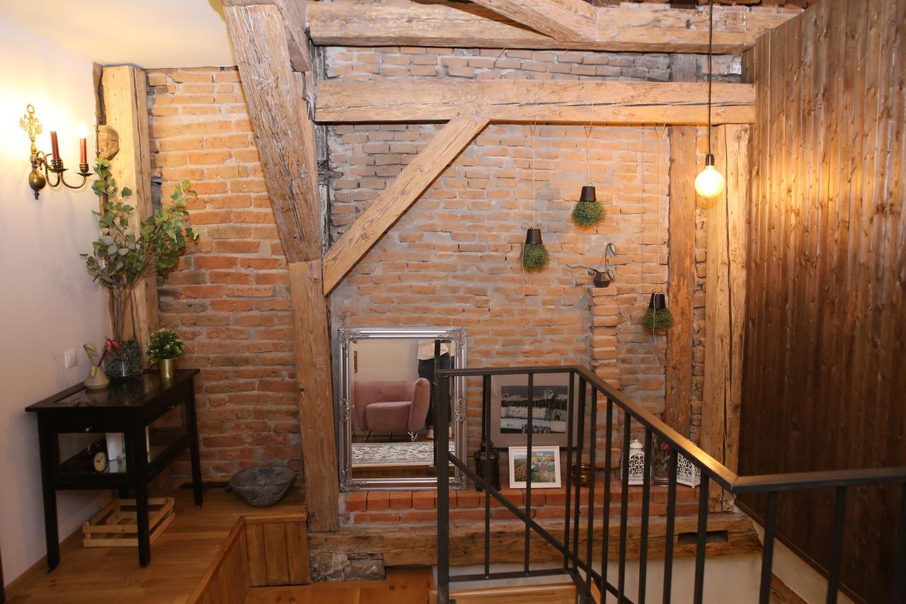 מלון בראשוב Wood House Republicii מראה חיצוני תמונה